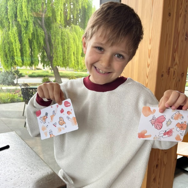 Wabi Blobi player with their doodled card